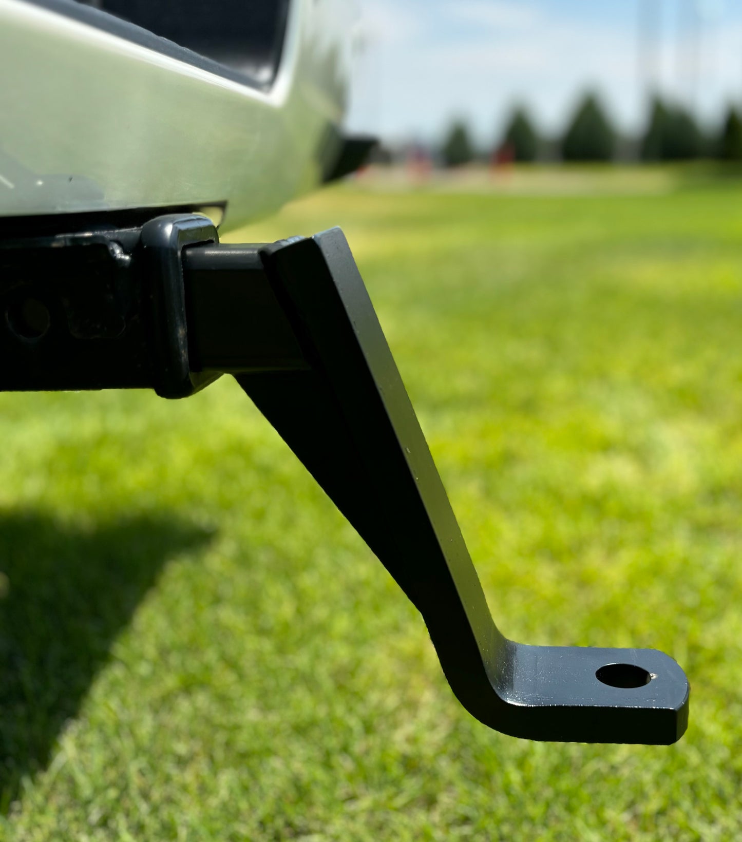 Towing Kit: 8" CUSHIONED Ball Mount with Interchangeable 2 Ball Nickel Set, Storage Box and Pin